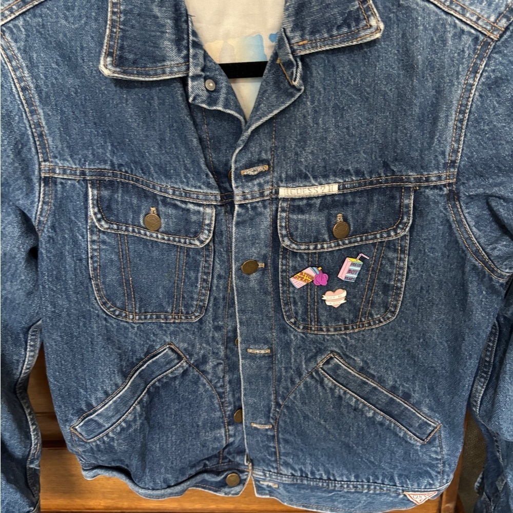 Rare y2k embroidered guess Denim Jacket with Pins ex condition RN 62134 small